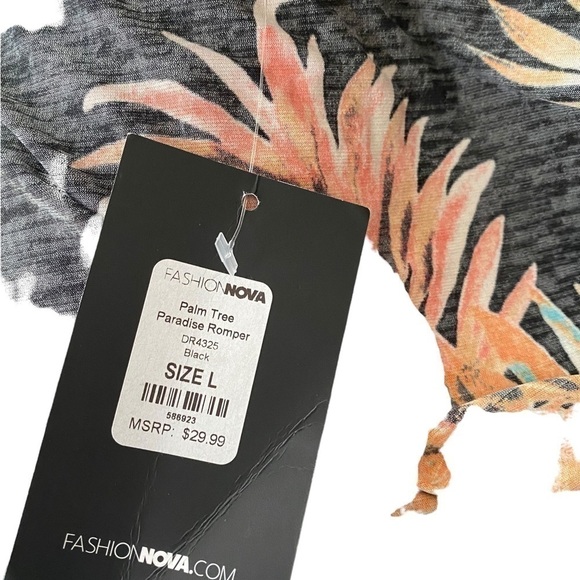 Fashion Nova Palm Tree Paradise Romper Size Large Head Turner Stretchy Comfy NWT - Picture 13 of 16